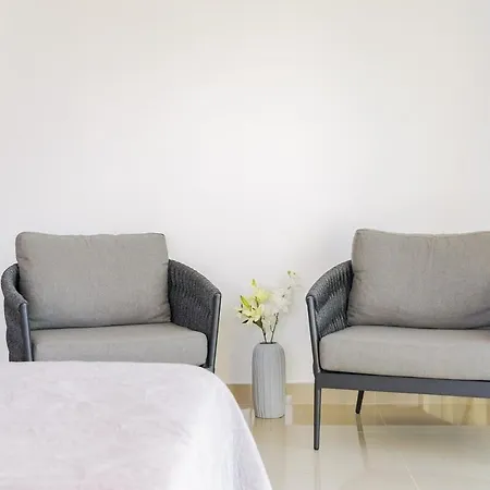 H2 Apartment