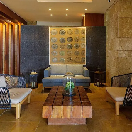 Apartment H2 *